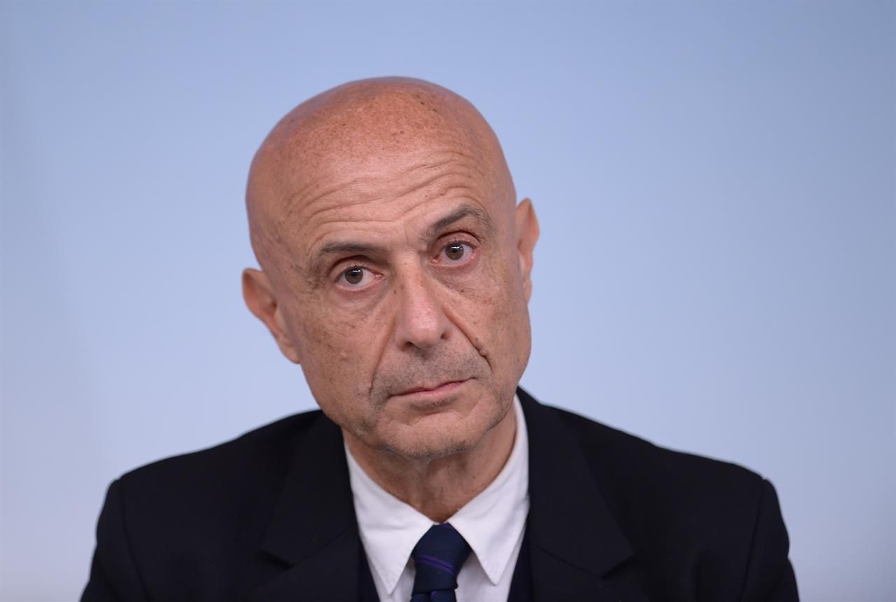 Minniti scuote l’Europa: “L’Italia sia ponte tra Occidente e Sud del mondo o resteremo marginali”